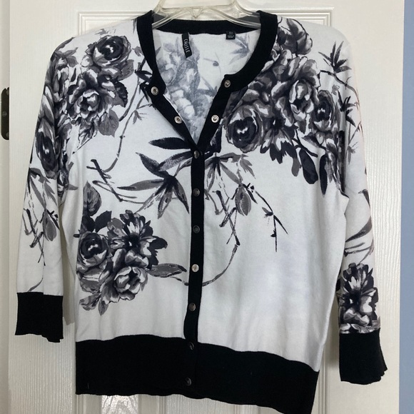 Carlisle Cardigan - Women’s Size L - Picture 2 of 8